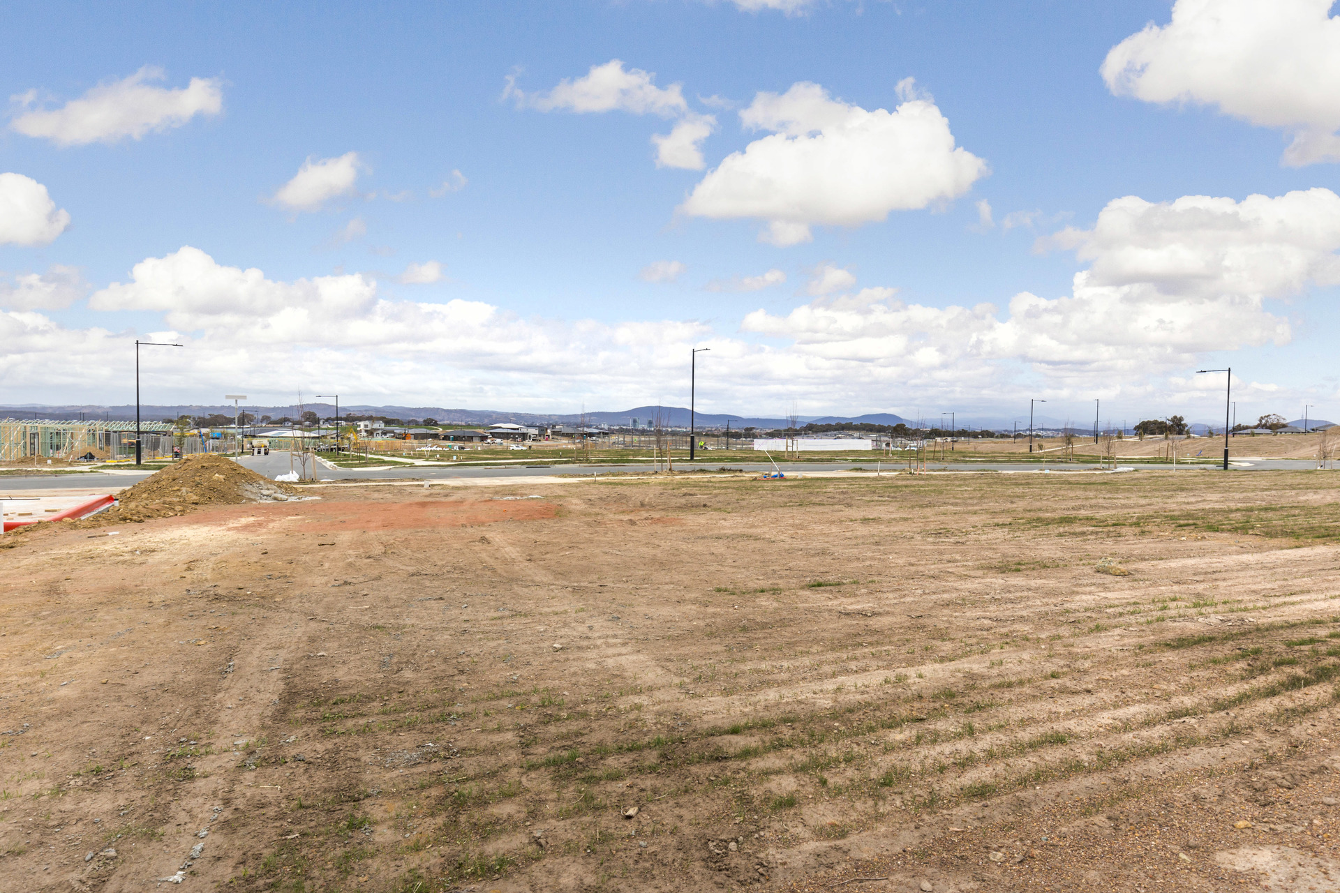 7 Buhrich Street, Taylor ACT 2913 Luton Properties