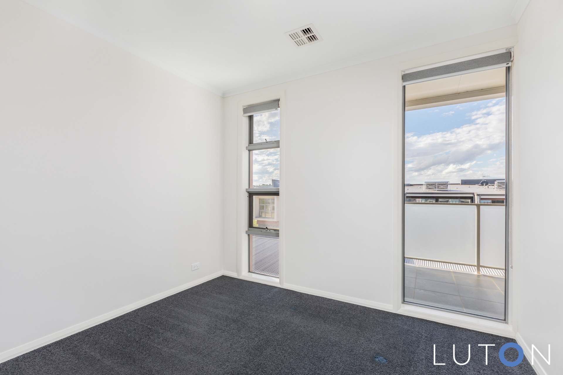 34 Chanter Terrace, Coombs ACT 2611