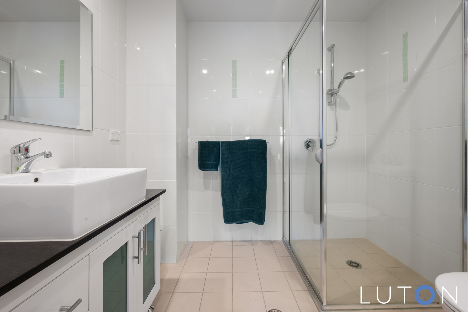 18/2 Eileen Good Street, Greenway ACT 2900