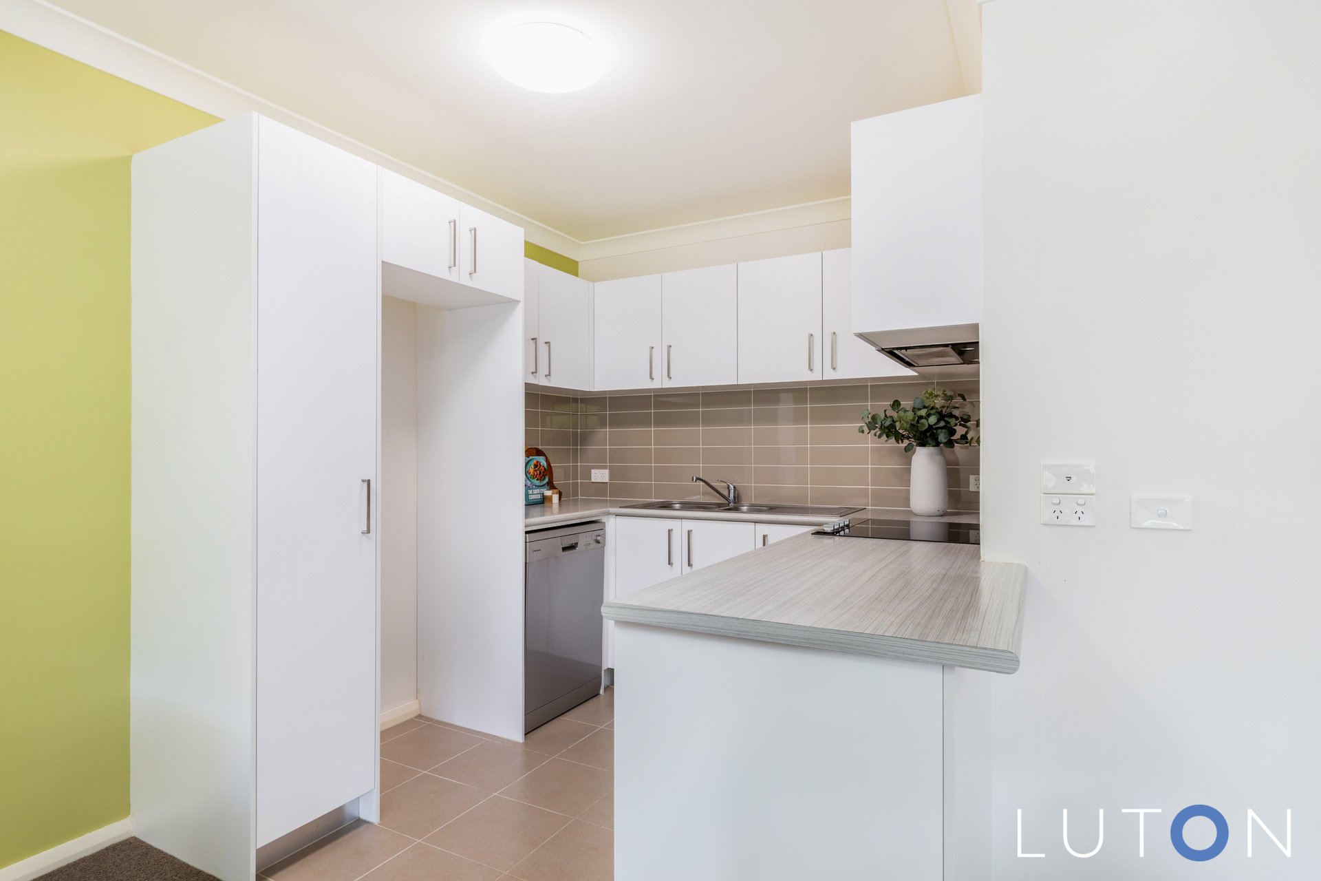 19/2 Trist Street, Franklin ACT 2913 Luton Properties