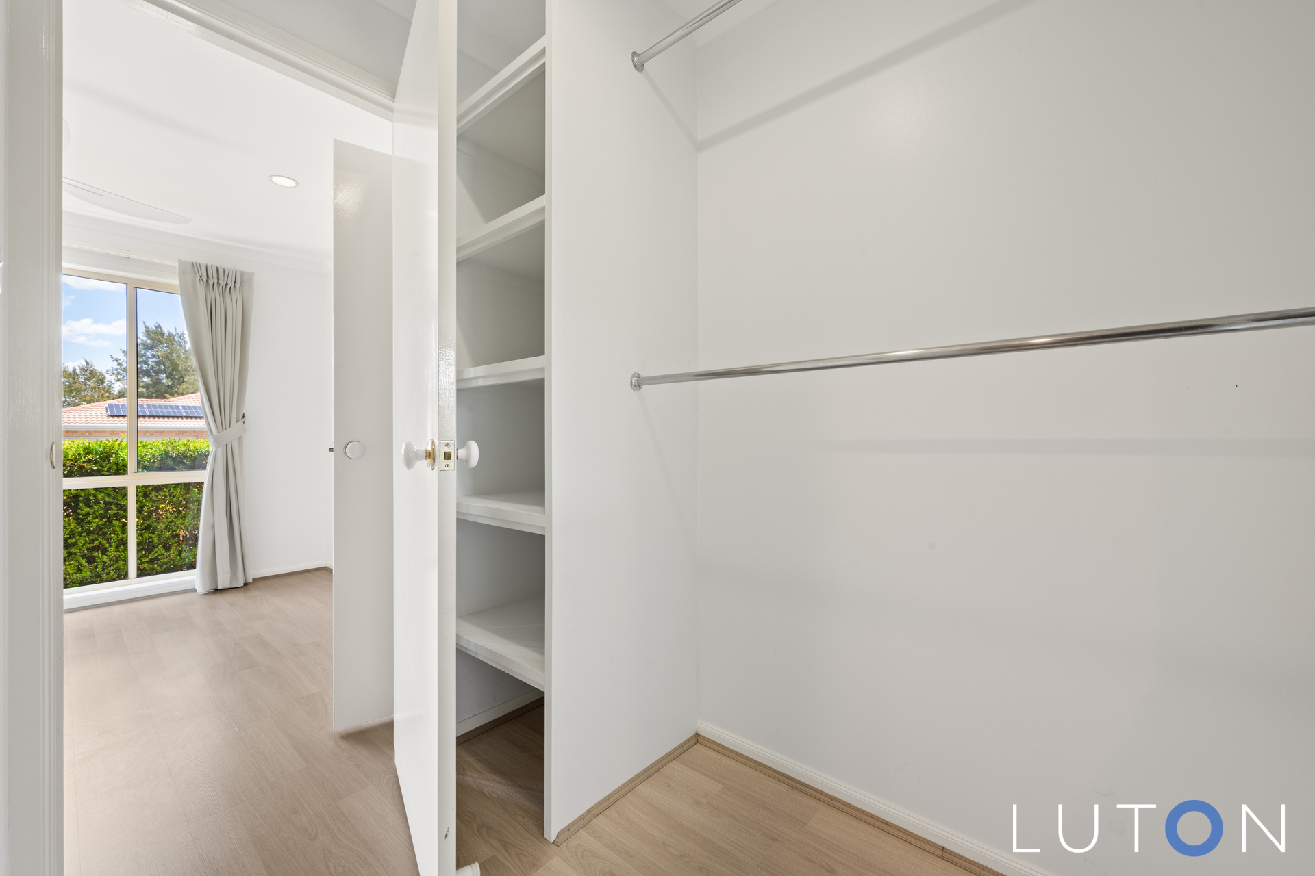 10 Hobday Place, Dunlop ACT 2615