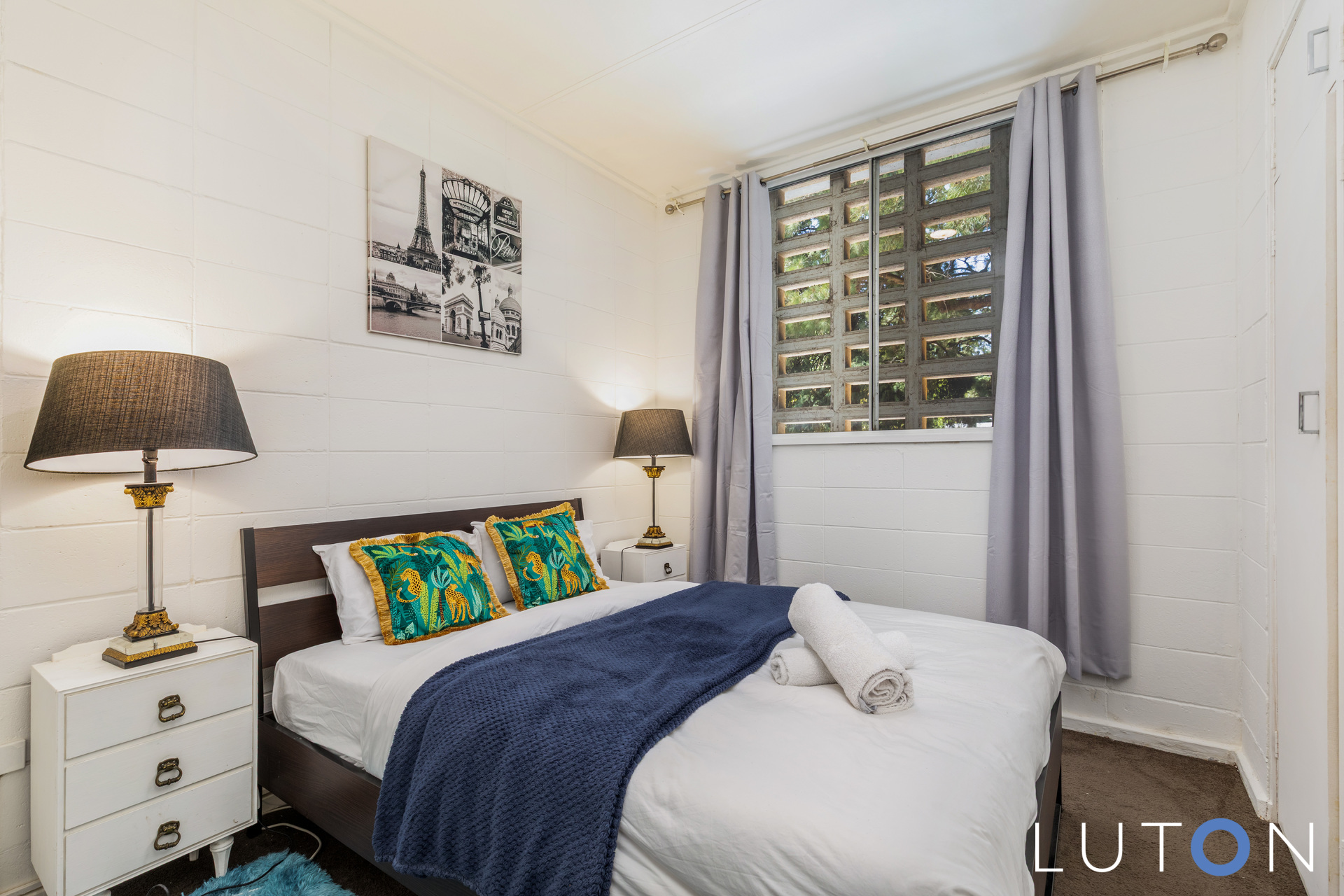 Photo of 10 Schlich Street,, Yarralumla
				
						ACT
			2600