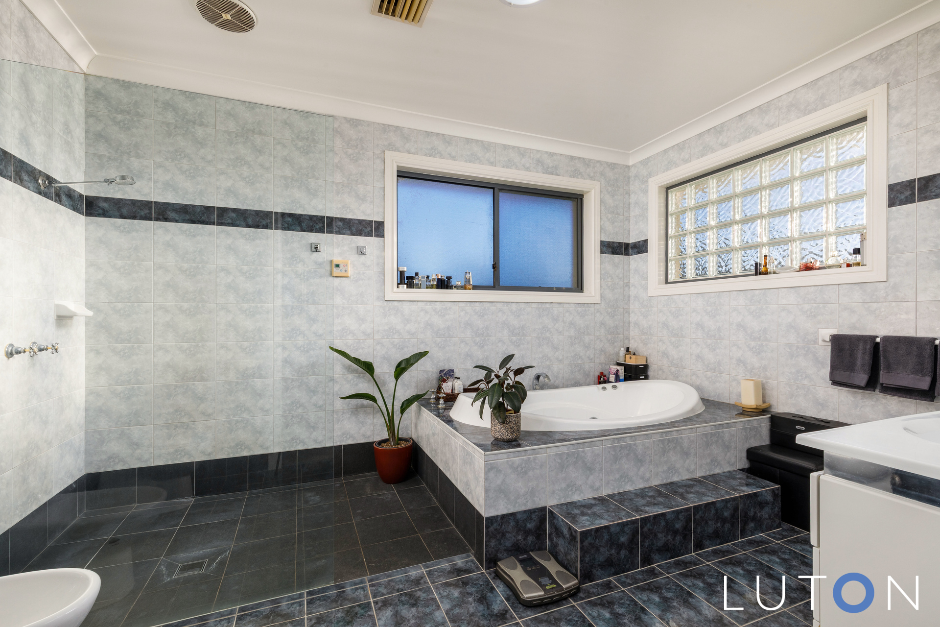 Photo of 10 Mialli Place,, O'Malley
				
						ACT
			2606