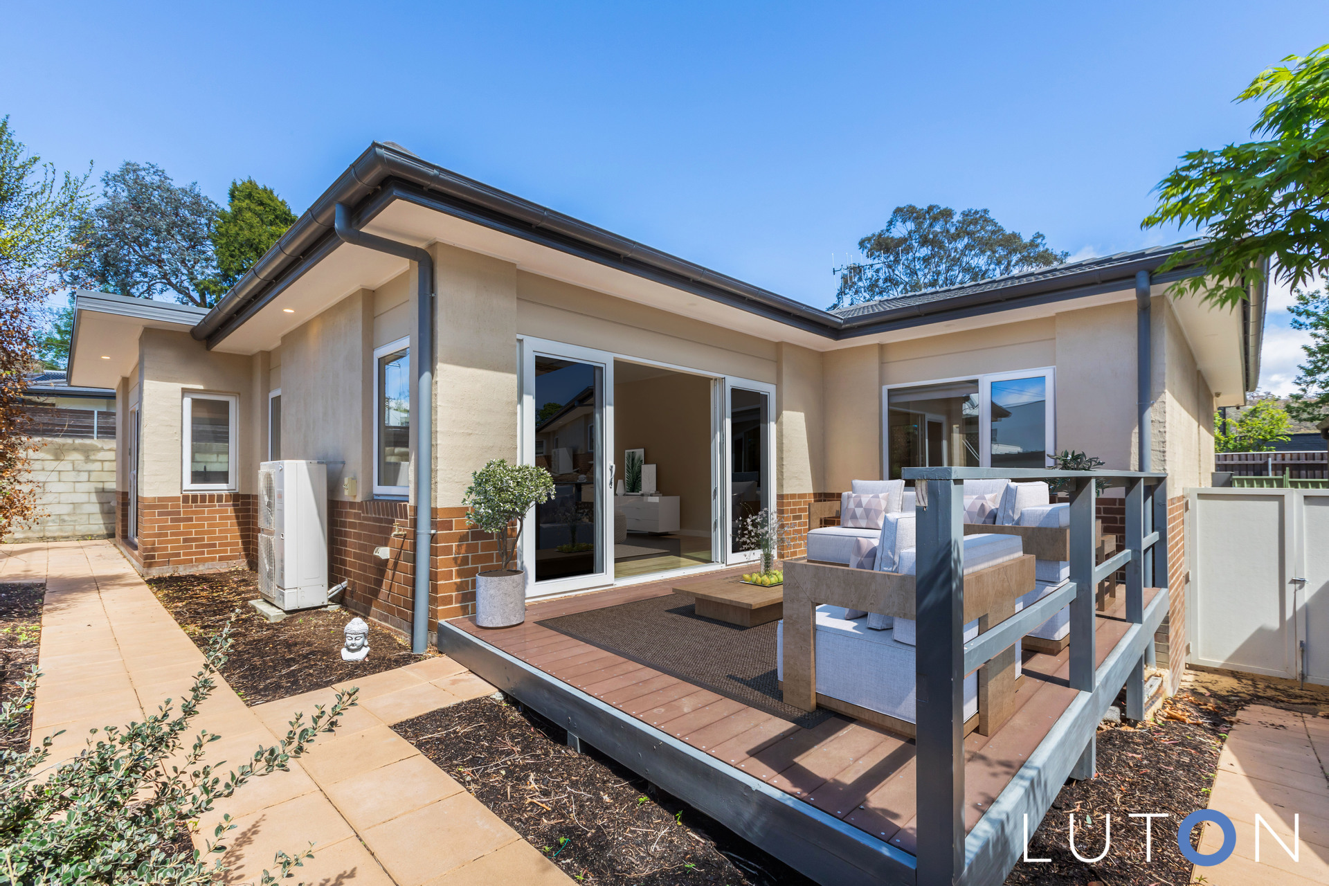 Photo of 2/215 La Perouse Street,, Red Hill
				
						ACT
			2603