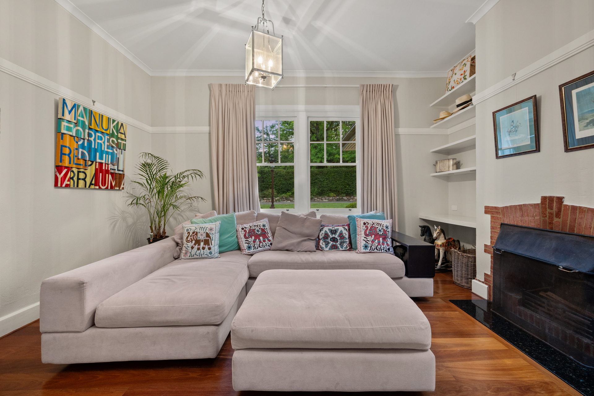 Photo of 3 Barkly Crescent,, Forrest
				
						ACT
			2603