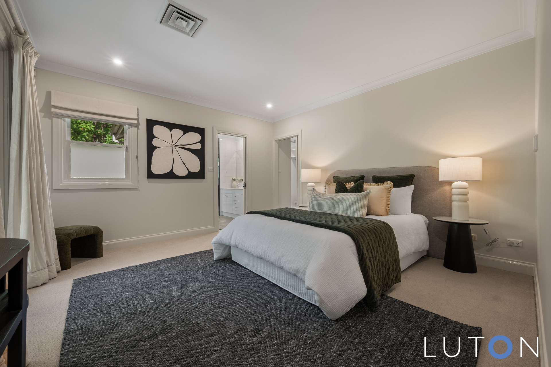 Photo of 126 Schlich Street,, Yarralumla
				
						ACT
			2600