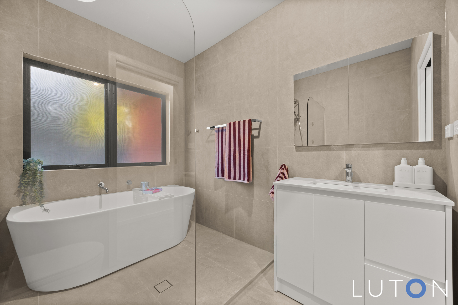 Photo of 34 Arunta Street,, Narrabundah
				
						ACT
			2604