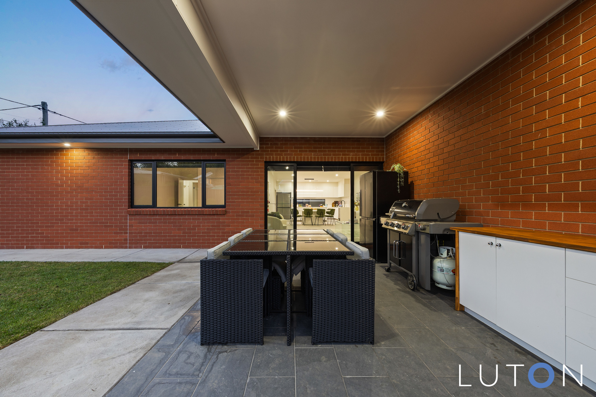 Photo of 34 Arunta Street,, Narrabundah
				
						ACT
			2604