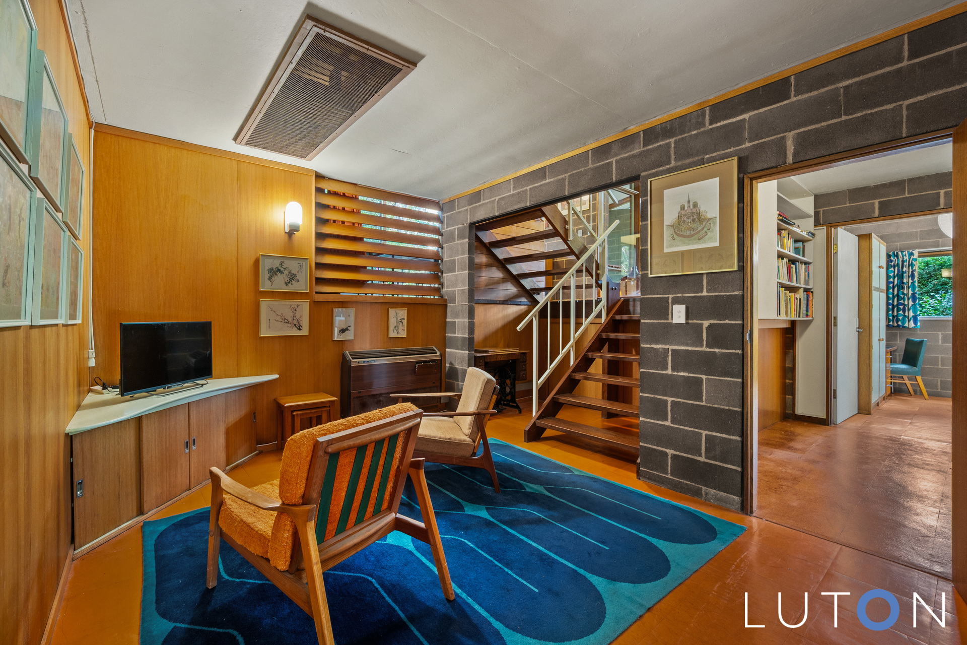 Photo of 70 Endeavour Street,, Red Hill
				
						ACT
			2603